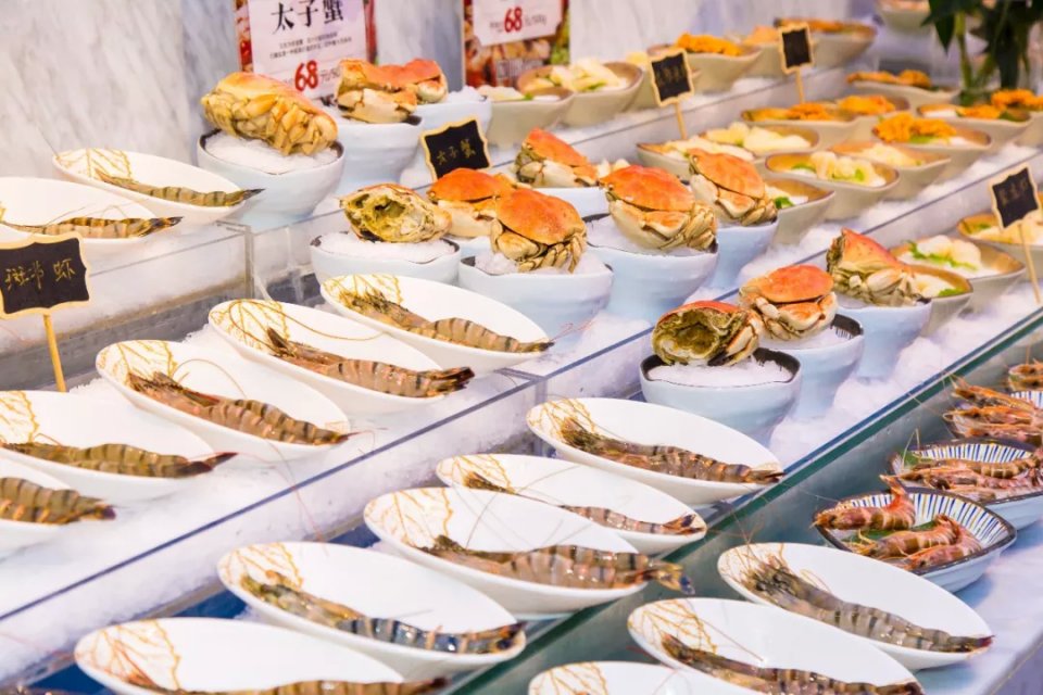 航母海鲜自助,陆家嘴自助帝王蟹