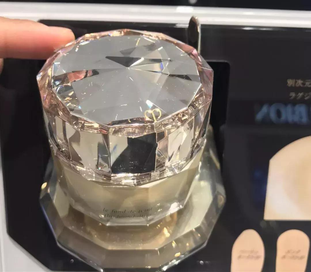 抖音上最好用最火的一款美白霜,抖音上最好用的bb霜