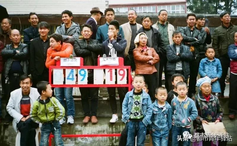 2000公里外的野球场,藏着他与篮球最深的热爱|那些不一样的故事