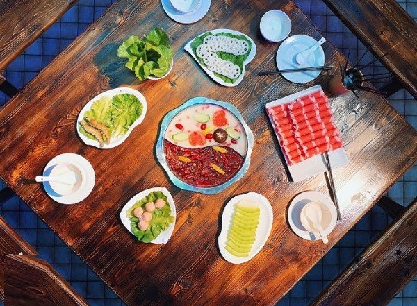 位于昆山中山路的网红夜市，美食数不胜数，那么消费水平如何？