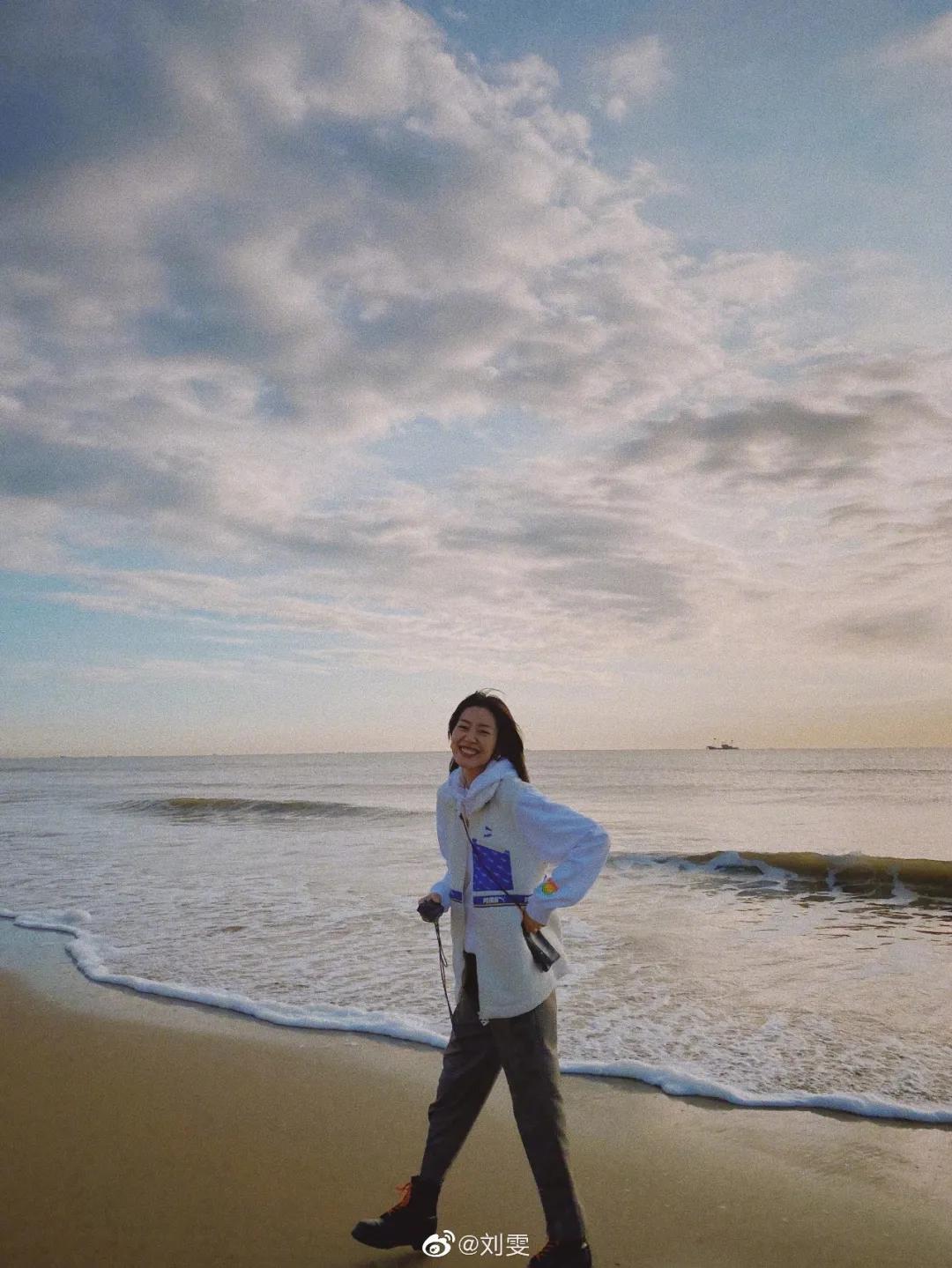 疯了，她的平胸才是顶级性感