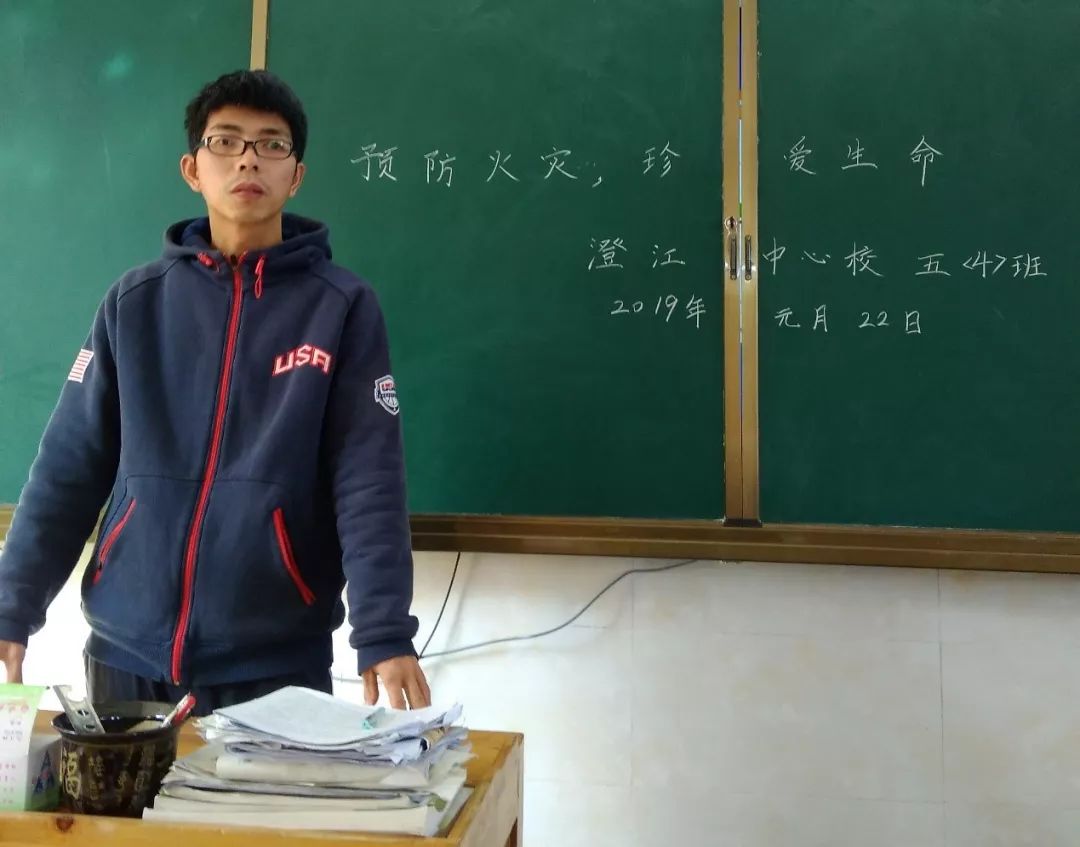 内马尔冠军vs梅西冠军,内马尔贫困