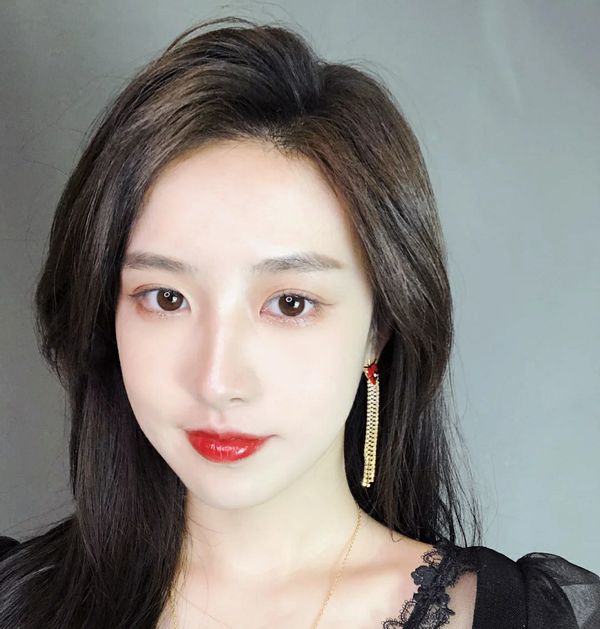 纪梵希和tf口红哪个更好点,适合白皮肤女孩的纪梵希口红