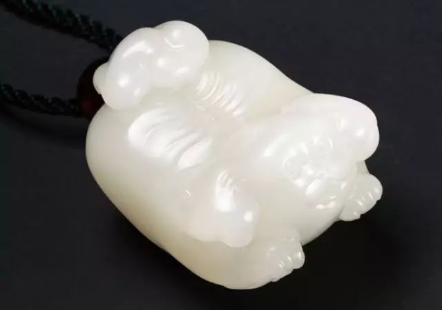 和田玉知识什么是水线,你知道和田玉的油性是怎么来的吗