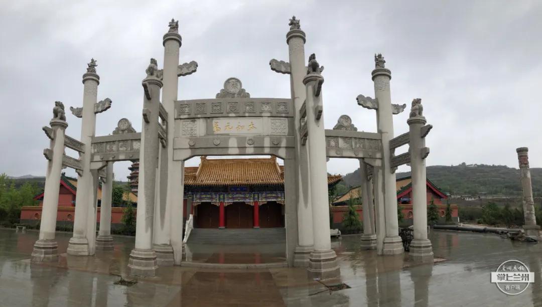 甘肃省玻璃栈道,兰州玻璃栈道最长多少米