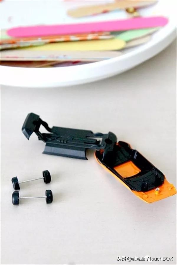 旧玩具车改造成新玩具,高手改造旧汽车玩具