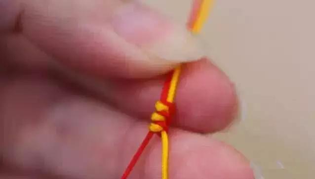 手工编绳怎么打结球,塑料手编绳如何打结