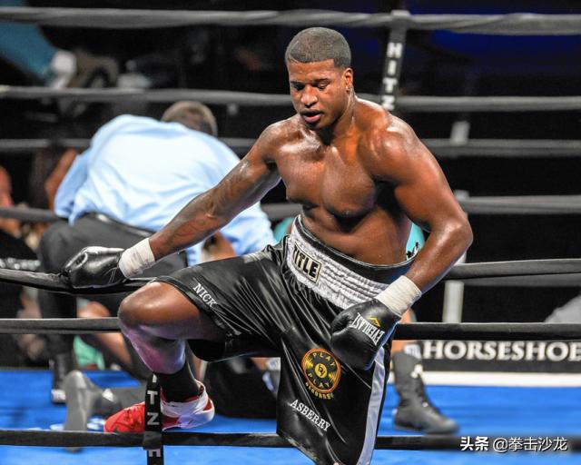 泰森富里分指拳套,泰森富里实战训练