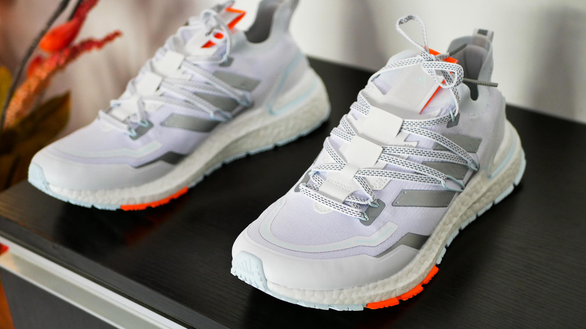 闃胯开杈炬柉璺戦瀷boost2020鍏ㄩ粦,闃胯开杈炬柉ultraboost璺戦瀷