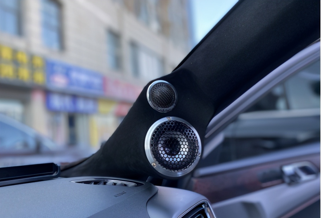 昆明汽车音响改装视频教程,昆明市汽车音响升级改装在哪里