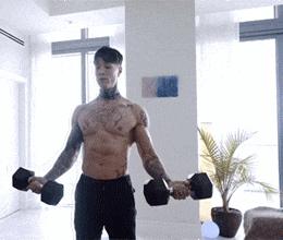 哑铃训练动作练全身详细,哑铃训练动作练全身大全