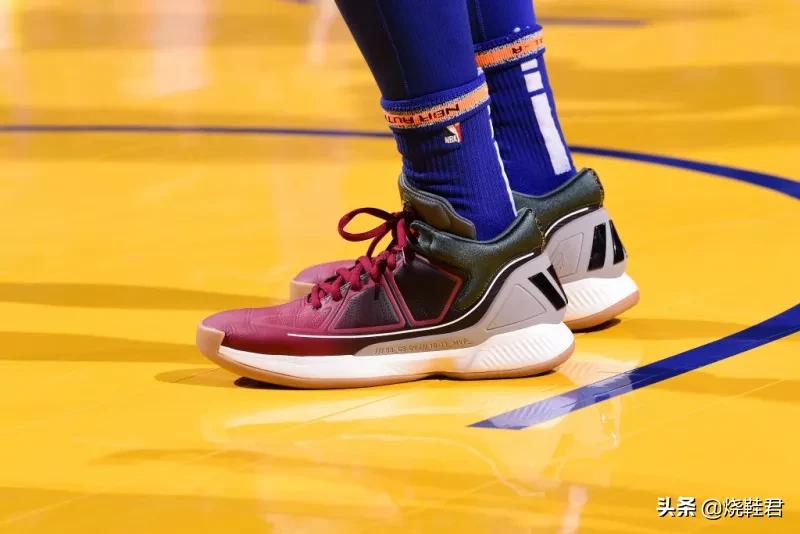 开拓者格兰特上脚,球星上脚球鞋aj36日落