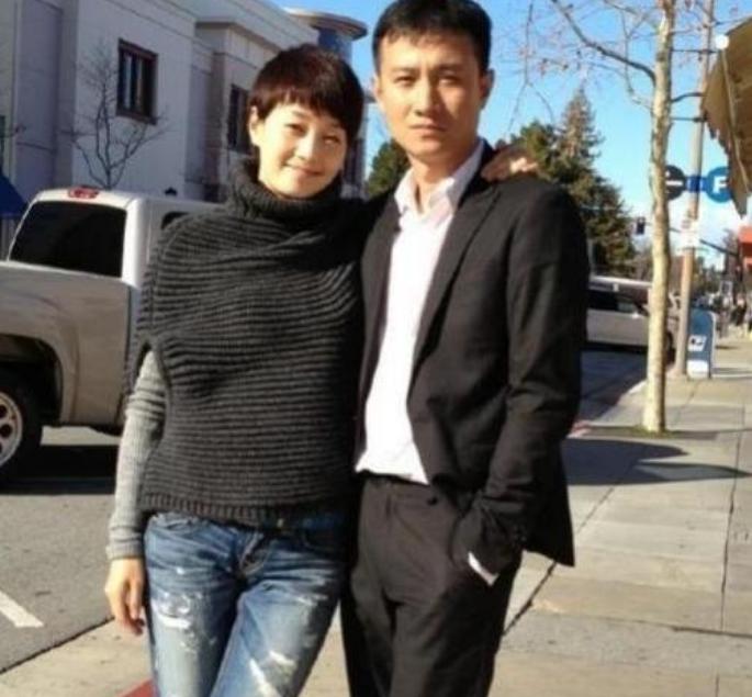 从软饭男到钢铁硬汉，“整容”式离婚后，文章“站”起来了