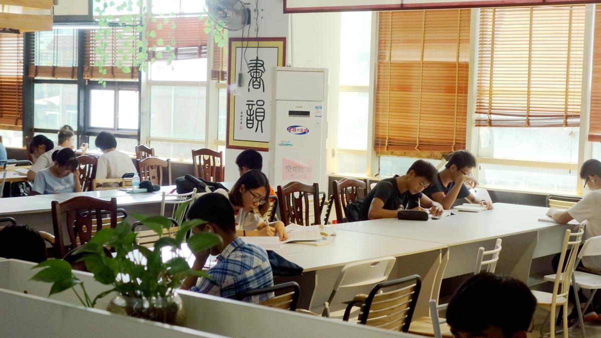 时代广场有电影院吗在几楼,时代广场周边有电影院吗