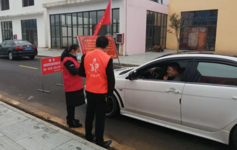 爸爸抱抱我原视频,爸爸抱抱我前奏