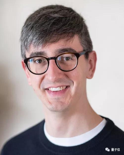 哈佛耶鲁博士后教你如何突破,解决尬聊的最佳方法