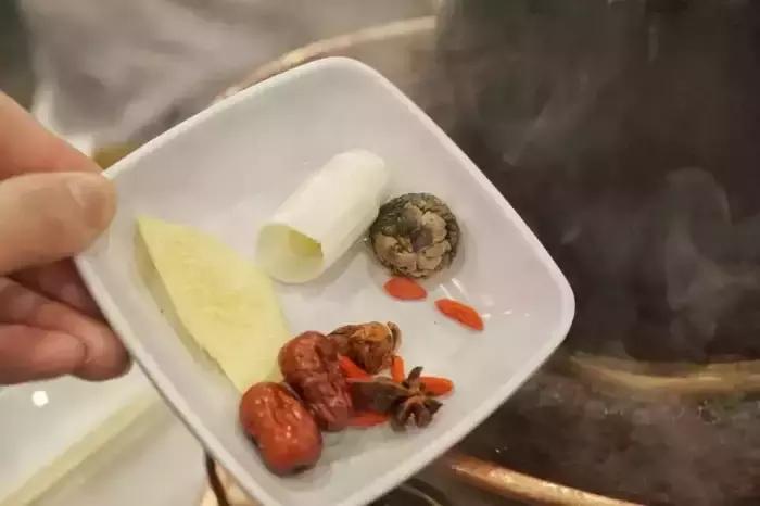 冬天北京清汤滋补火锅,冬日必吃的火锅