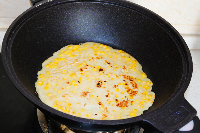 厨房空间开拓者---英国帝伯朗不粘锅,享受生活中美食的冲击