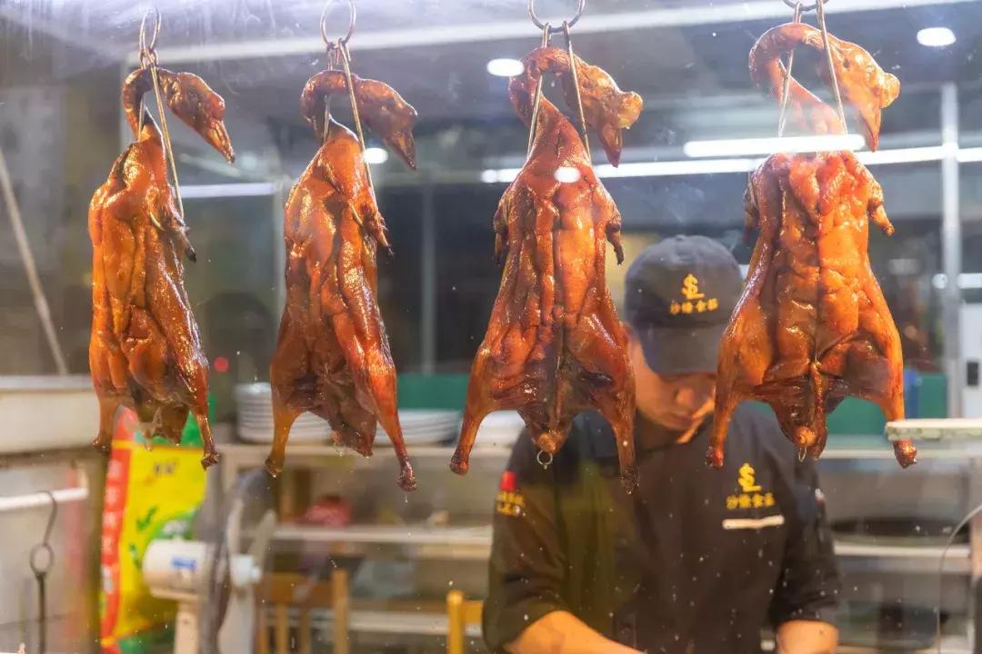 20,000㎡农庄,开业15年,主厨曾获粤港澳十大金牌名厨称号!