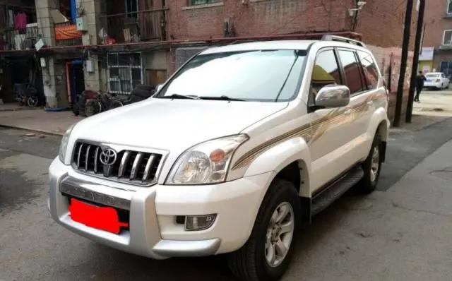 10年4.0t丰田霸道现在二手多少钱,买了一台2011年的丰田霸道值不值