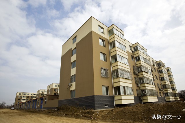 公爹来我家,房子住不开,那就换房吧