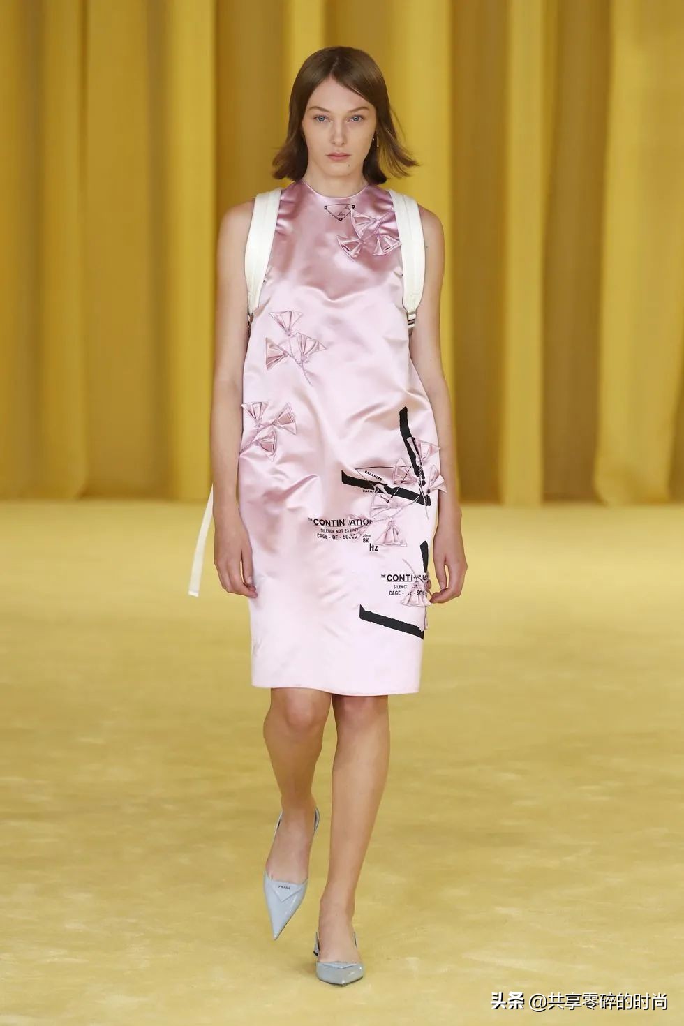 prada普拉达时装秀2018,普拉达prada2022春夏秀场蔡徐坤