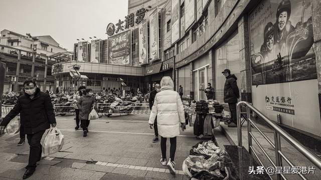 为什么周星驰电影得分不高,为什么周星驰演的电影票房都很高