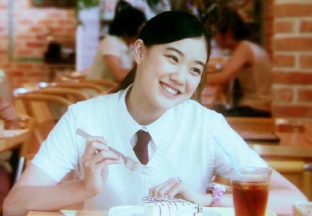 眼睛迷人有气质的女人,有这四个特征的女人