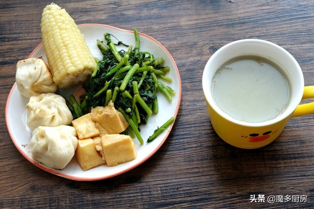 早餐别吃包子油条了教你懒人做法,教你3分钟搞定早餐油条