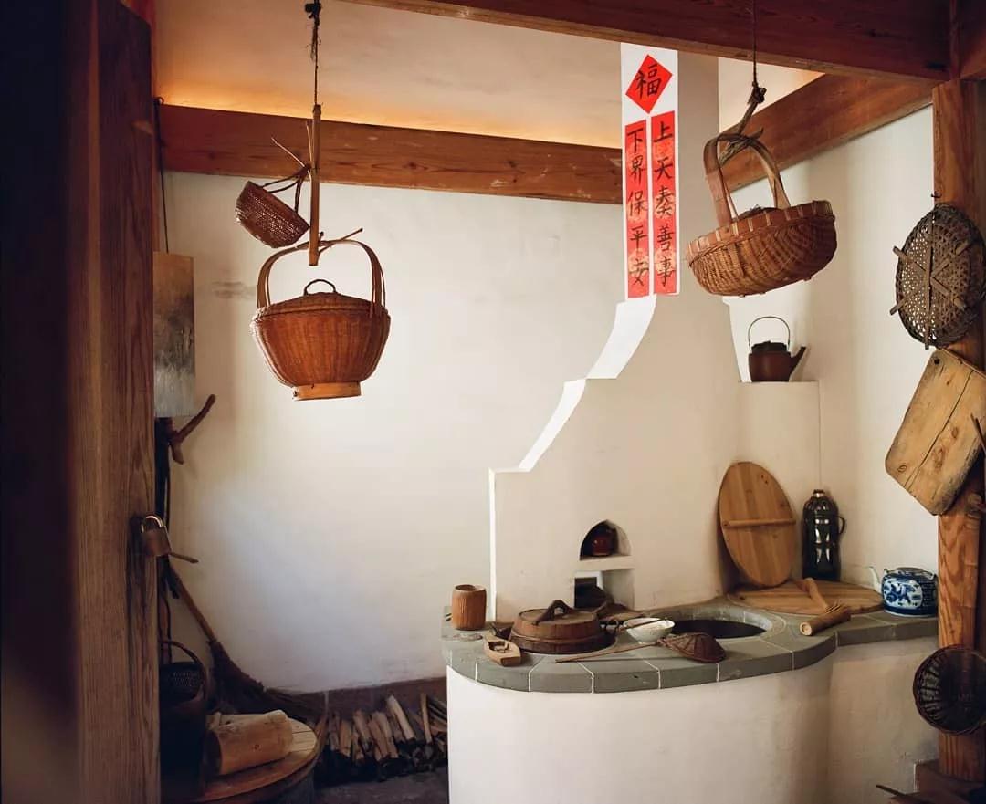 安徽大山废弃的古宅,安徽一座百年废弃的古宅