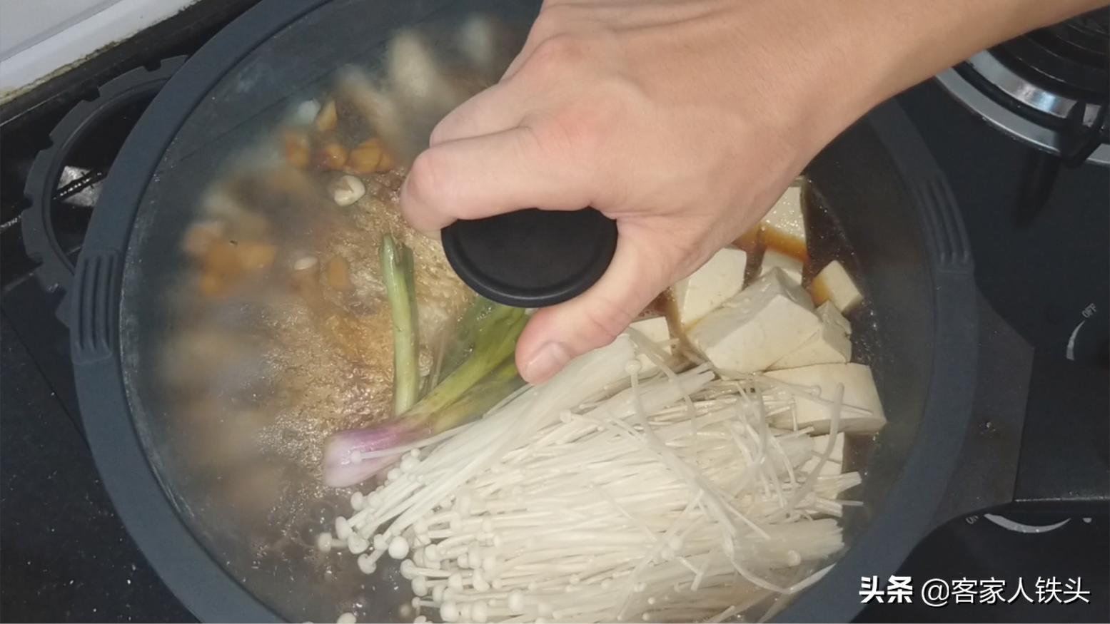 草鱼清炖豆腐最简单做法大全,草鱼炖豆腐放什么调料好吃