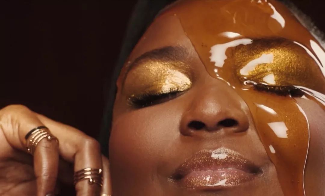 蜂蜜洗脸皮肤真的会好吗,蜂蜜洗脸真有效么