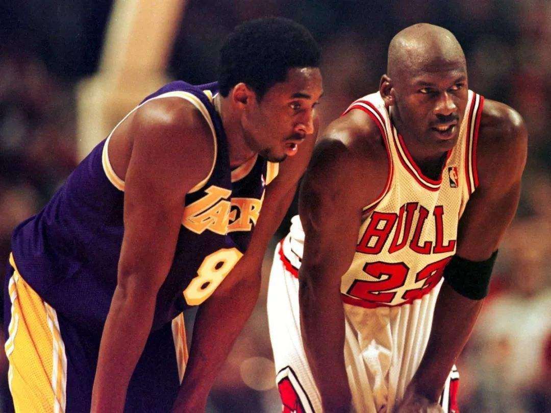 乔丹说出三角进攻为何绝迹,为什么只有科比乔丹适合三角进攻