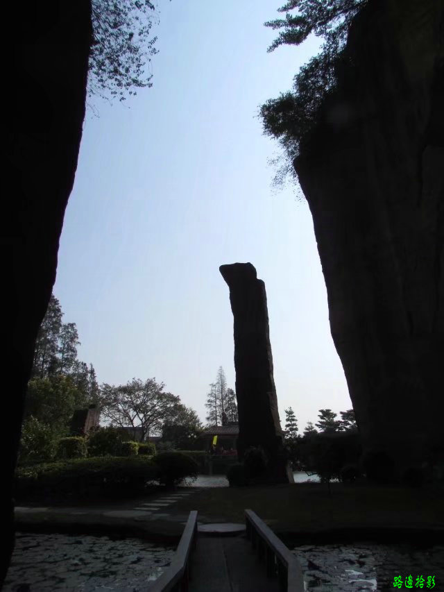广州莲花山景点,岭南莲花山全景