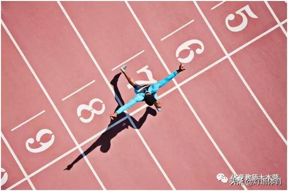 50米跑趣味教案,50米跑技术动作总结50字