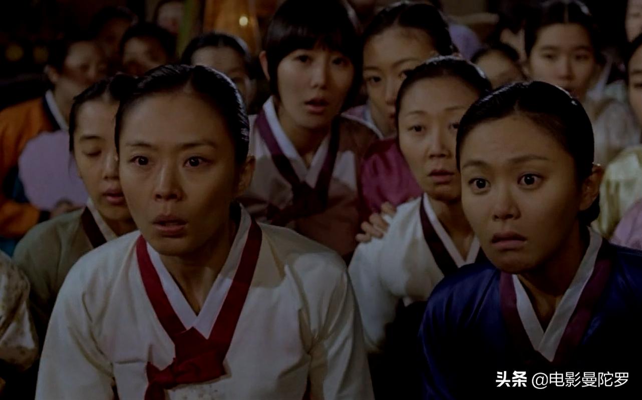 小伙喝了山里的神秘药酒,村民给小伙子喝了神奇的药酒