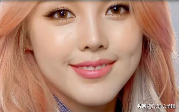 女生怎么选择眼镜好看,女生买什么样的美瞳显得眼睛有神