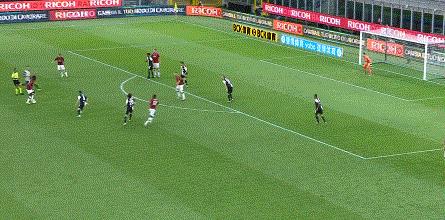 “*照门艳**”意甲第一女主播被伊布钦点！网友：大奉先果然精力十足