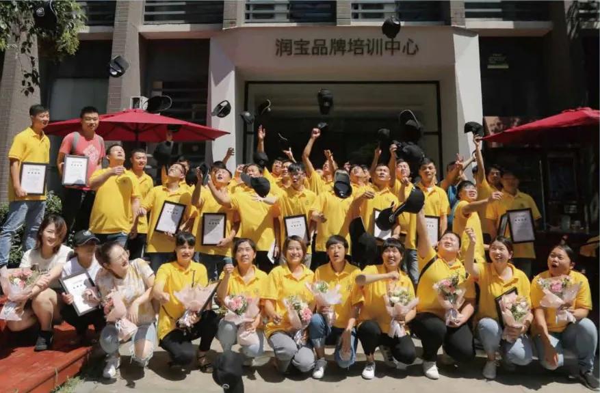 好幸福全球零食加盟要多少钱,好幸福零食加盟费及加盟条件