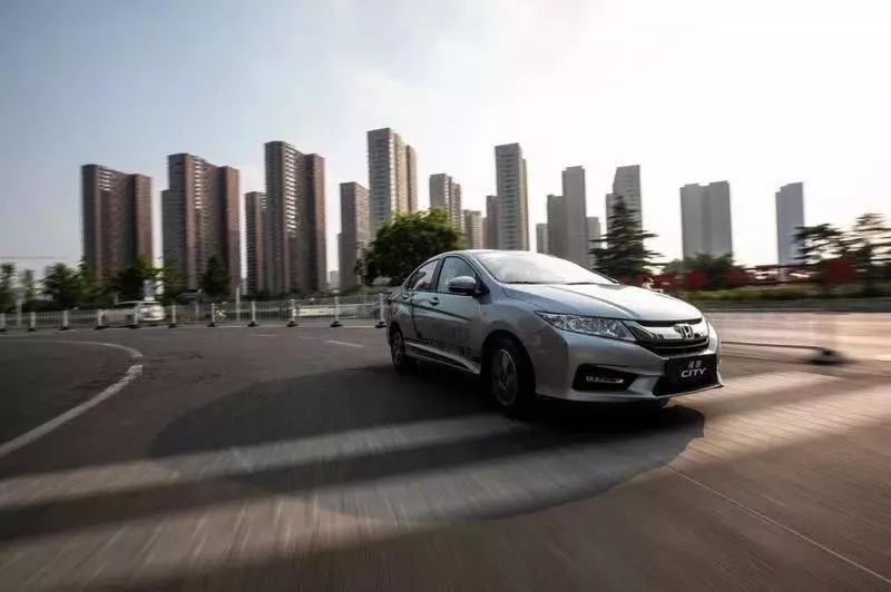 买个14万的车跑滴滴划算吗,8万元跑滴滴买什么车