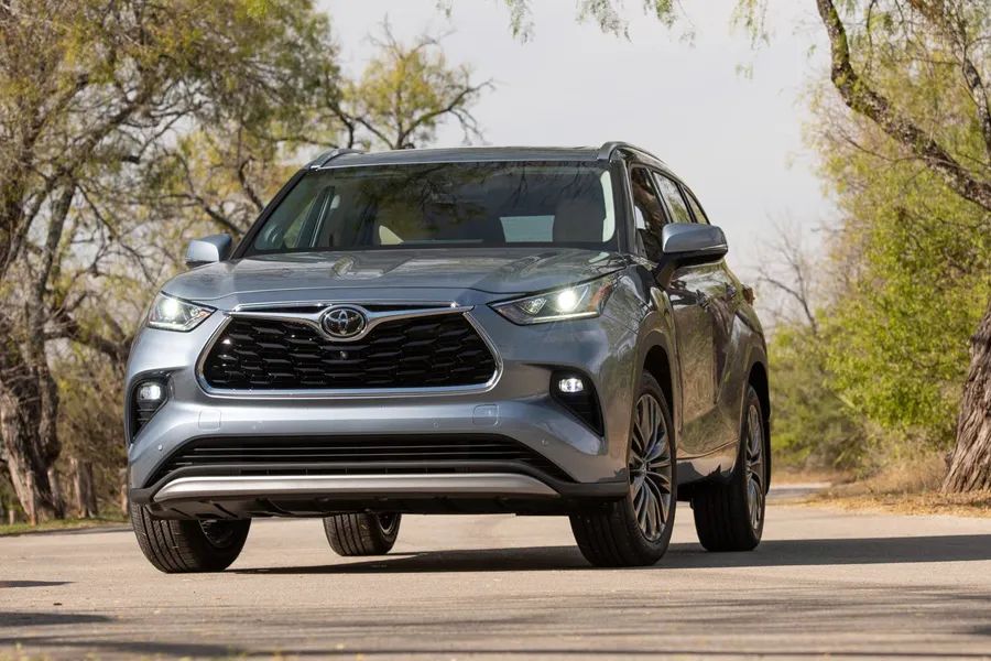 汉兰达跟高尔夫怎么选,汉兰达对比高尔夫哪个更值得买