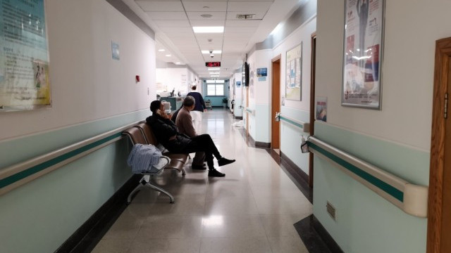 做了心脏治疗手术眼睛总是浮肿,做眼部手术为何会导致心脏停止