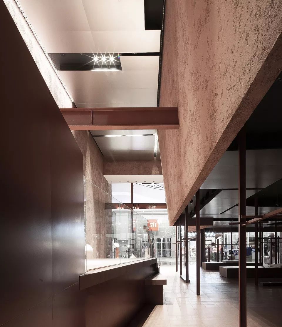 时尚品牌ur2017,ur逆势崛起的中国本土快时尚品牌