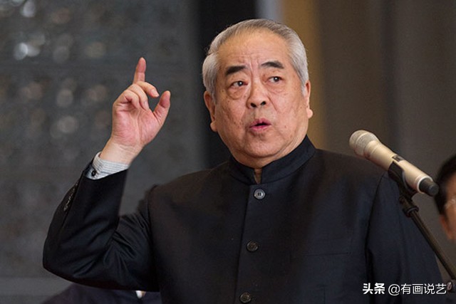 范曾书法水准如何？是装模作样地乱写，还是书法界里的清流？