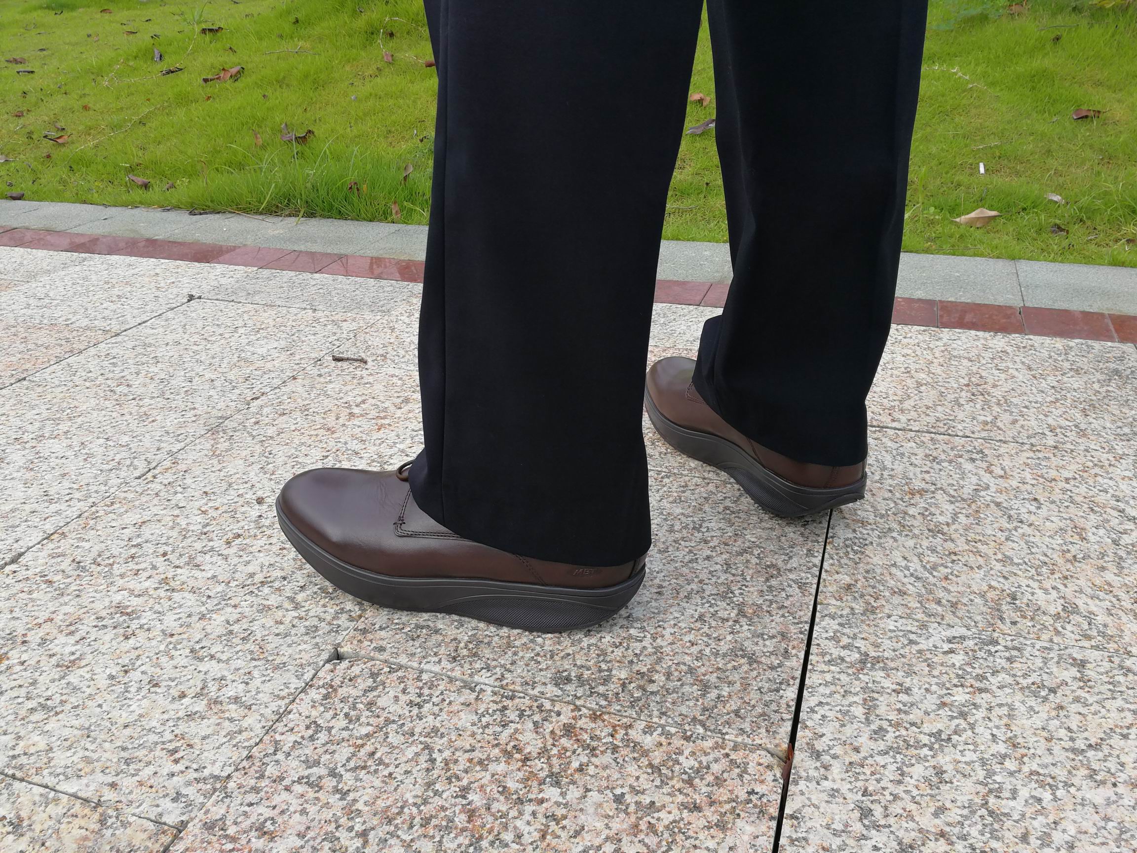 mbt弧形鞋评测,瑞士mbt鞋