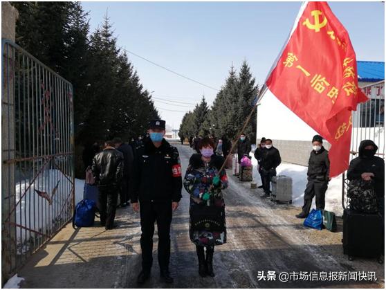 免费专列送农民工返乡,心贴心点对点