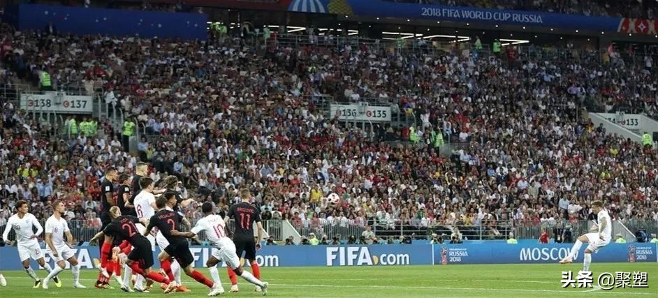 世界杯决赛开始前卢塞尔体育场,世界杯决赛提前上演比利时和法国