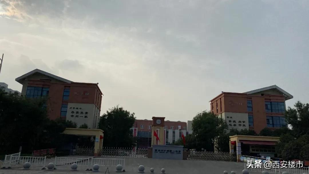 2万/㎡的香湖湾1号，建设进度和周边究竟如何？