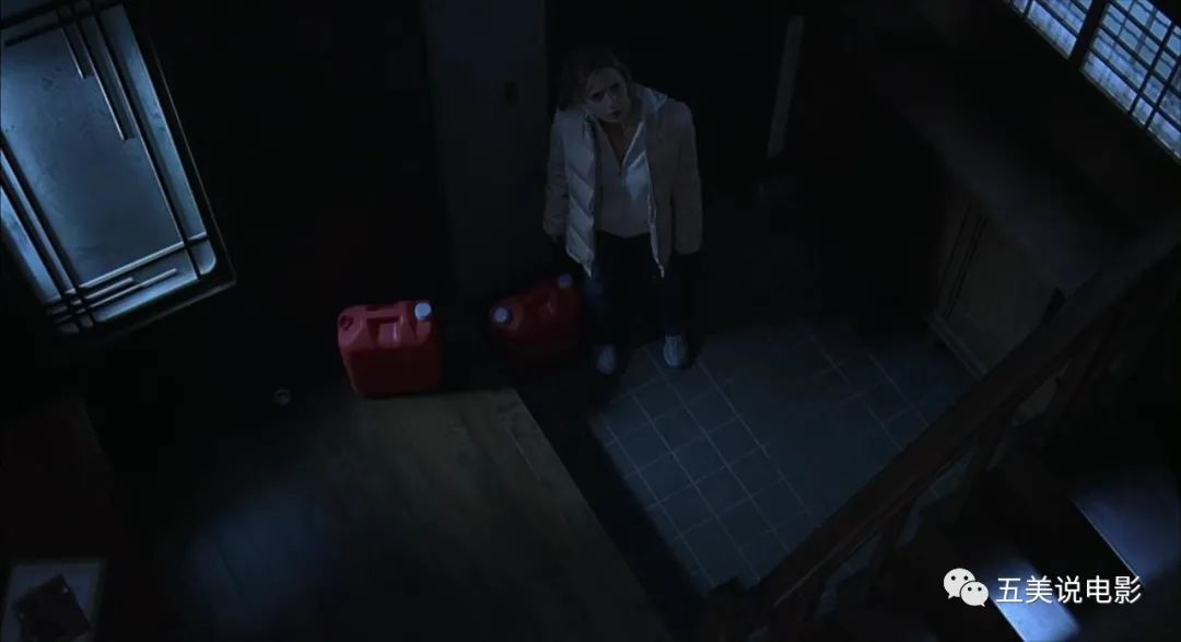 咒怨天花板,咒怨电影完整版恐怖片