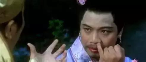 在网上买的化妆品是正品吗,为什么网上买的化妆品用了皮肤差